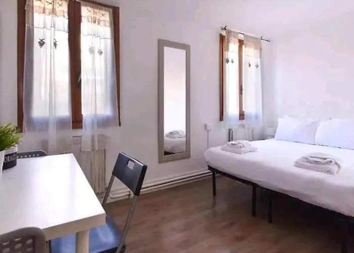 /room With Private Bathroom 3* Venecia